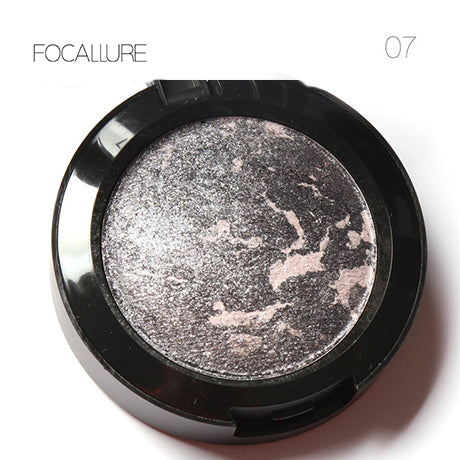 Metallic Baked Eyeshadow with Extra Shimmer